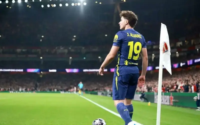 تحرك جديد من برشلونة لحسم ضم جوليان ألفاريز